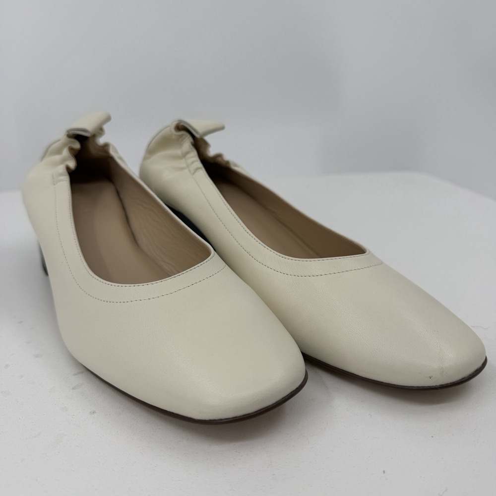 Everlane Italian Leather Day Heel in Bone sz 10 Women's Elastic Back Comfort